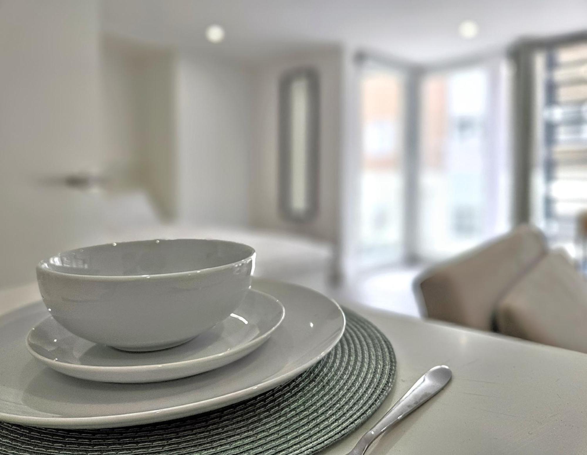City Waterside, Old Street, Angel, Entire Private Apartment London Exteriör bild